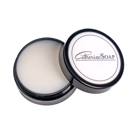 Bálsamo hidratante 15 gr. · Coco, Karité, Ácido Salicílico y Cera de Abeja (1 unidad)